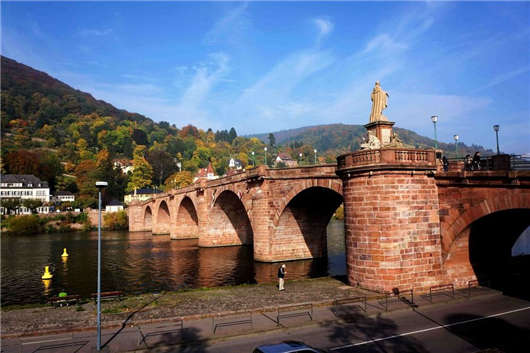 <a style='color:#268bd1;cursor:pointer;' href='/qzlx.html'>德國留學(xué)</a>攻略,條件、費(fèi)用、材料一應(yīng)俱全(下) 德國留學(xué)攻略,條件、費(fèi)用、材料一應(yīng)俱全(下)