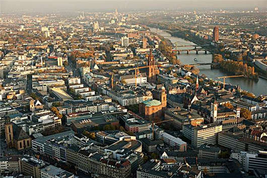 移民德國定居法蘭克福生活，當(dāng)?shù)貑栴}分享