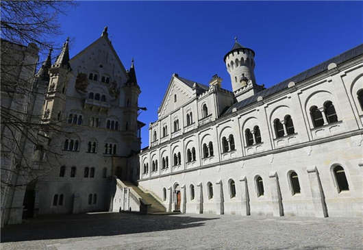 接受教育刻不容緩