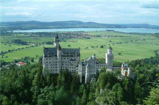 申請工作簽證前往德國工作，享受您向往的福利待遇