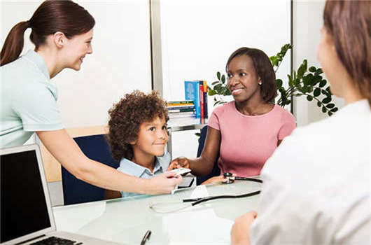 小孩申請(qǐng)移民要趁早，越早福利越好！