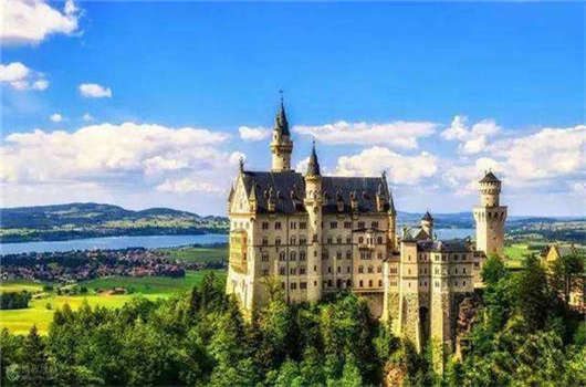 留學(xué)不只是有錢人的活動(dòng)，留學(xué)八大優(yōu)勢解讀