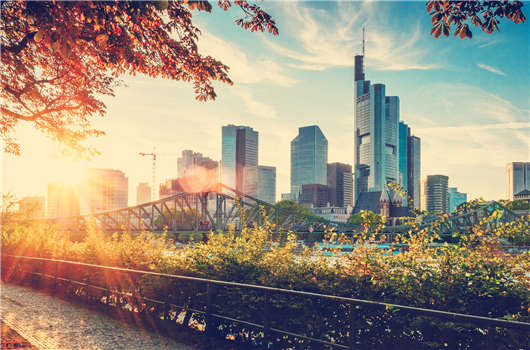 <a style='color:#268bd1;cursor:pointer;' href='/'>移民德國</a>,來看看<a style='color:#268bd1;cursor:pointer;' href='/jyyl.html'>德國教育</a>對孩子未來的重要性! 移民德國,來看看德國教育對孩子未來的重要性!